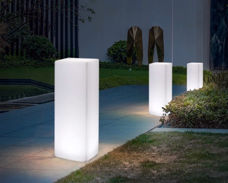 Светильник Колонна 30х30  питание от АКБ, RGB